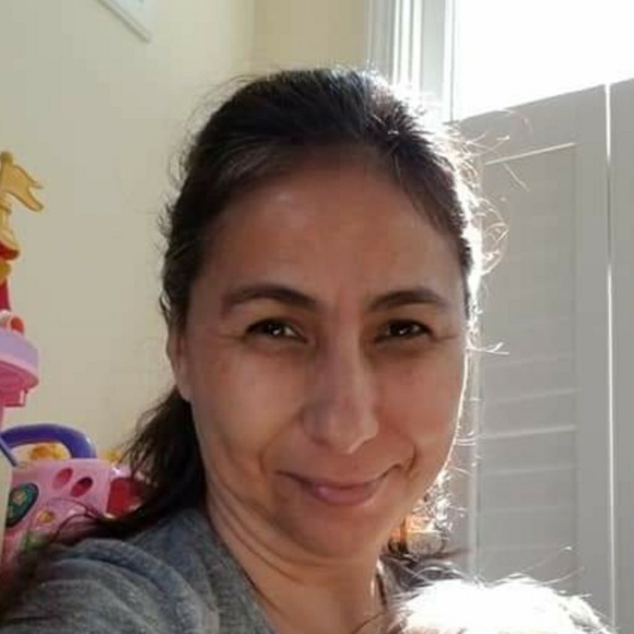 Meet your Posher, Cristiane - Picture 1 of 1